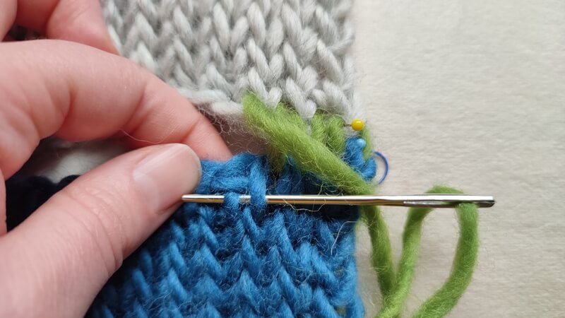 How to sew Tunisian knit stitch row to row 5 How to seam Tunisian knit stitch rows 6