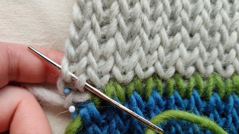 How to sew Tunisian knit stitch row to row 7 How to seam Tunisian knit stitch rows 8