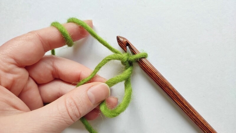 How to start a Tunisian crochet project in a magic ring 4 Tunisian crochet in magic ring 03