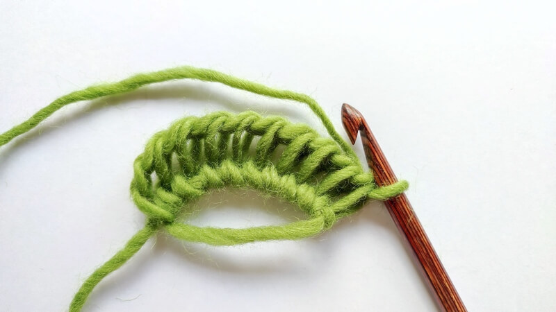 How to start a Tunisian crochet project in a magic ring 9 Tunisian crochet in magic ring 08