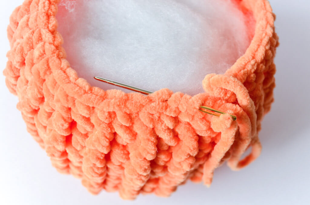 Free crochet pumpkin pattern 10 Crochet pumpkin free pattern stuffing 3
