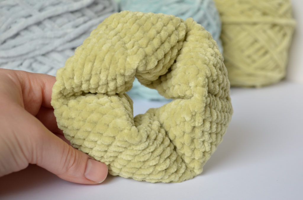 Amigurumi flexagon - crochet fidget toy twisted