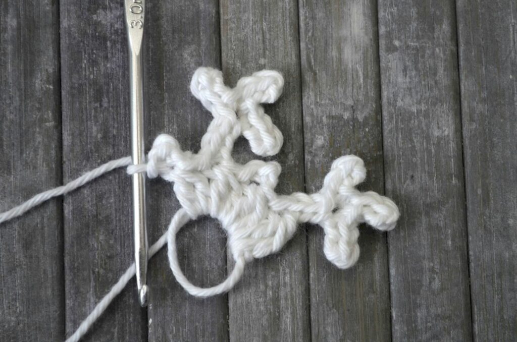 Easy snowflake crochet pattern yarnandy step 13