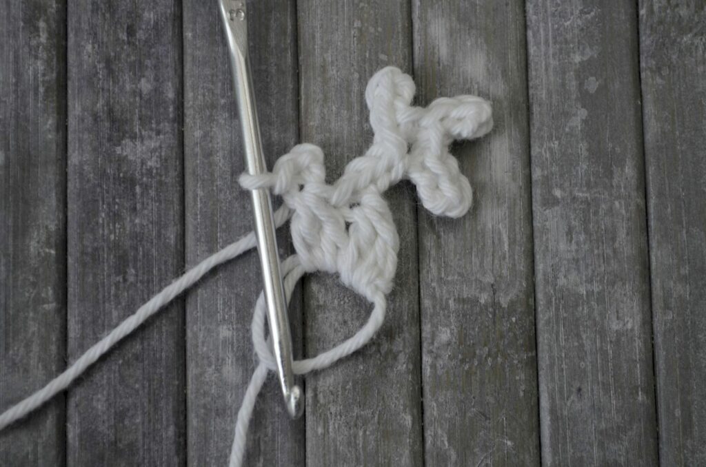 Easy snowflake crochet pattern yarnandy step 10