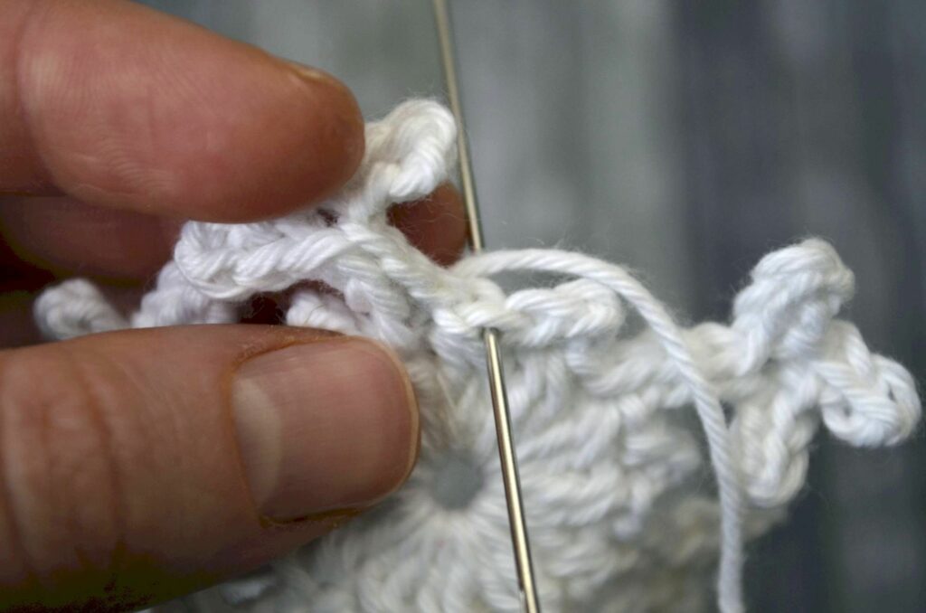 Easy snowflake crochet pattern yarnandy 4