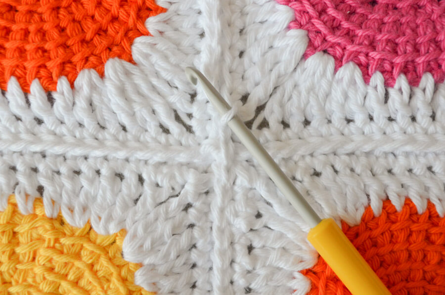 Easy way to join granny squares 13