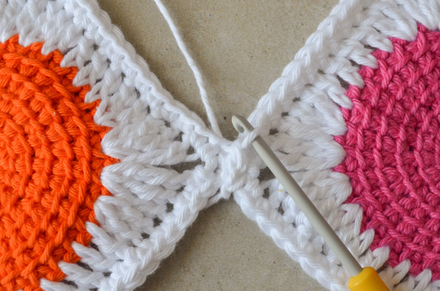 Easy way to join granny squares 5