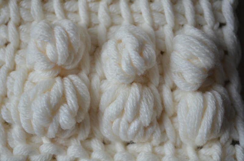 Six different types of puff stitches or bobble stitches in Tunisian crochet