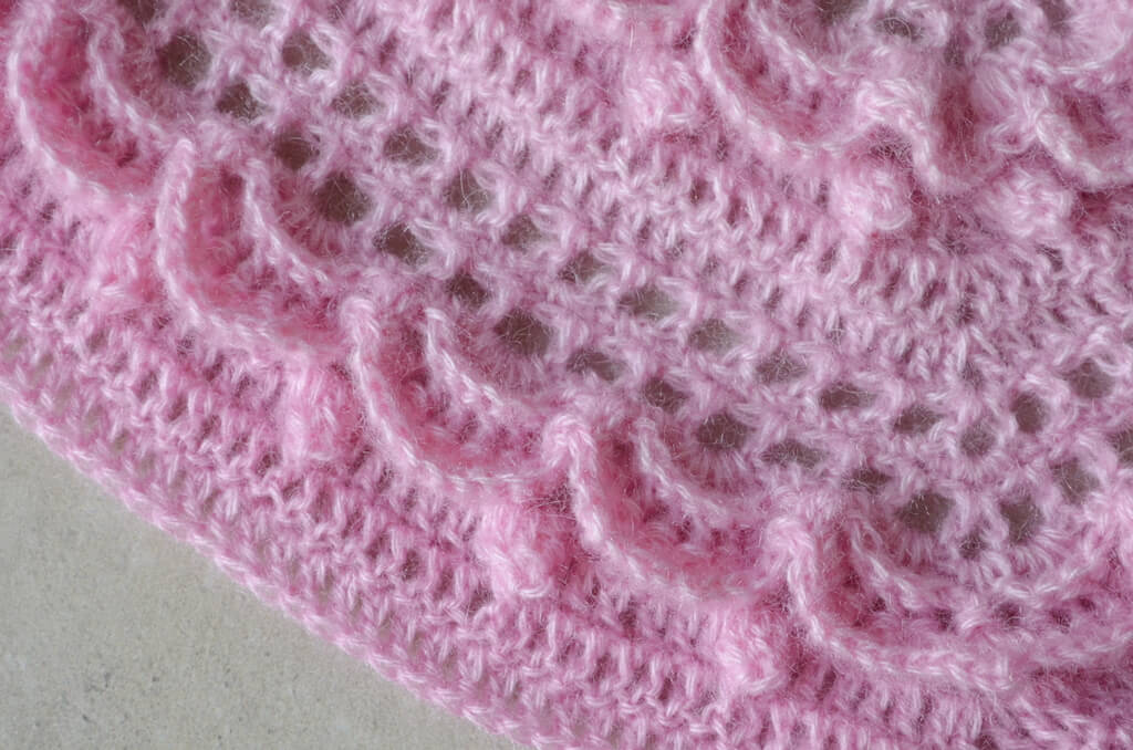 Strawberry cupcake shawl CAL part 2 close