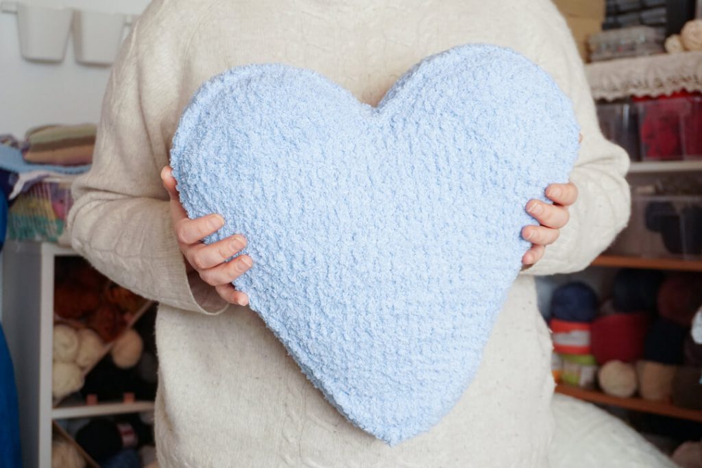 tunisian crochet heart pillow 15
