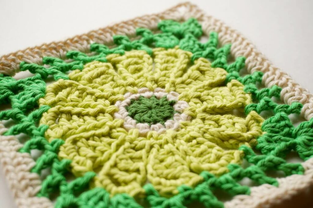 Vintage crochet granny square free pattern 4