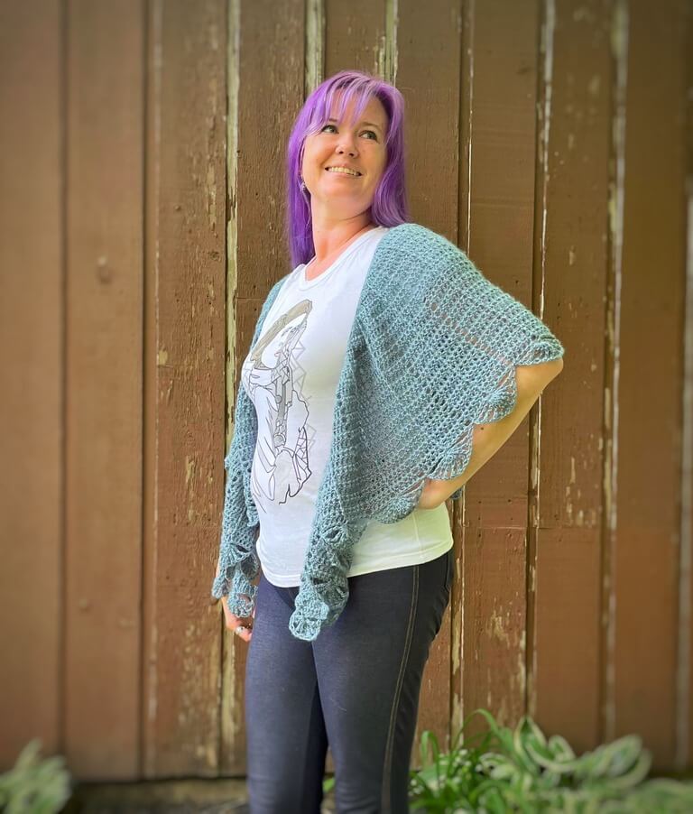 Pattern release - Lark wings shawl - Yarnandy