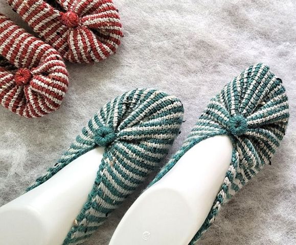 Kritika-Tunisian Crochet-Slippers-Wide-Knitter-Knotter