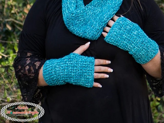 Tunisian-Crochet-Fingerless-Gloves-Crochet-Pattern-3