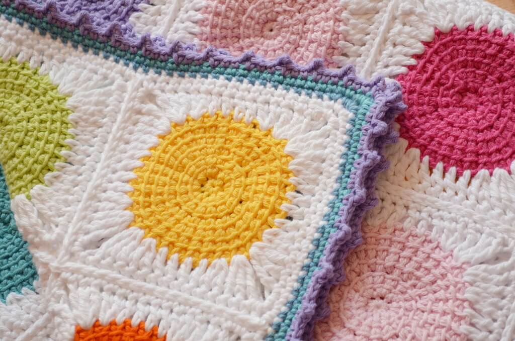 Dots Tunisian crochet baby blanket pattern 2