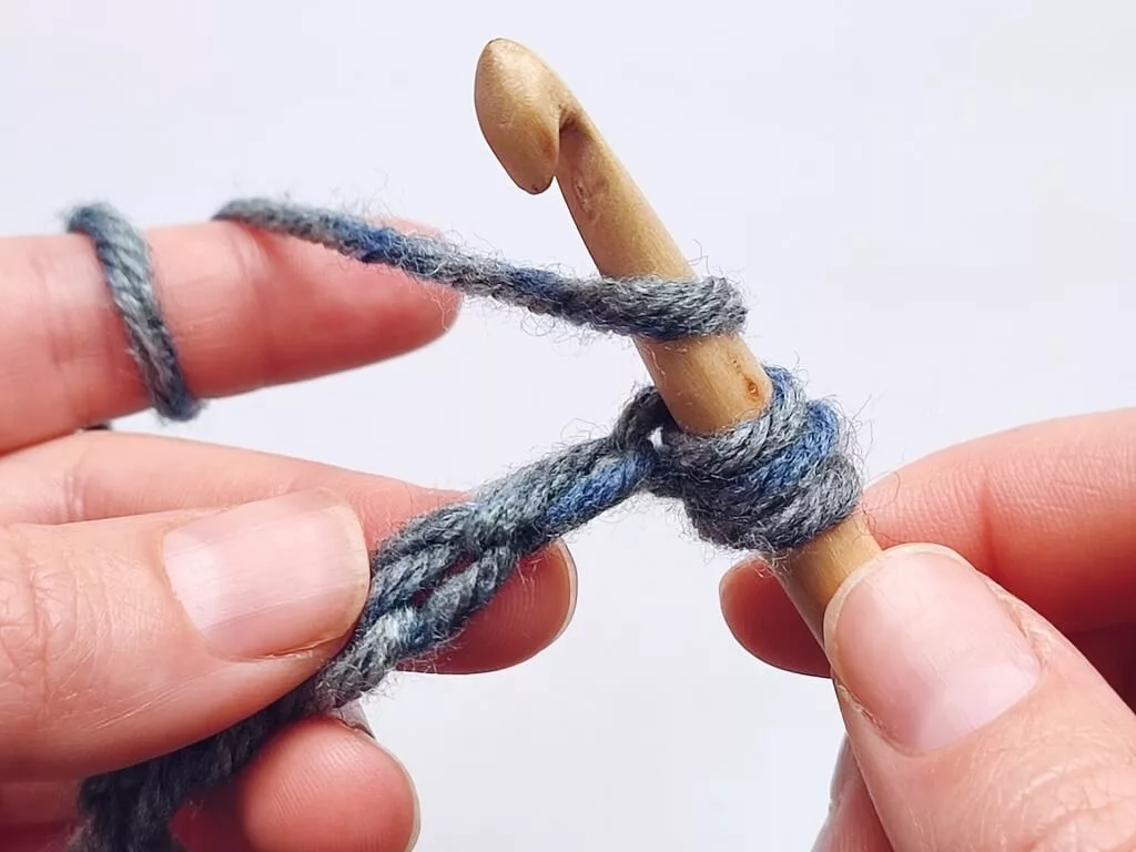 Tunisian crochet eyelets in a foundation row tutorial - YO for a second eyelet