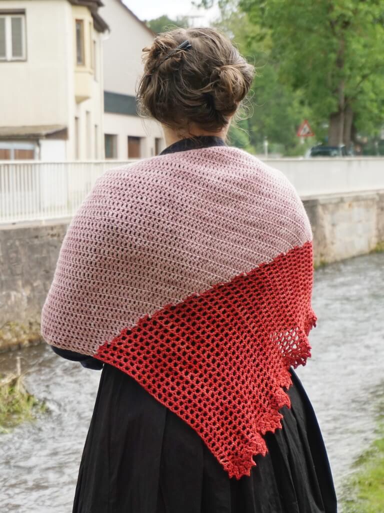 Fragaria shawl crochet pattern yarnandy 2