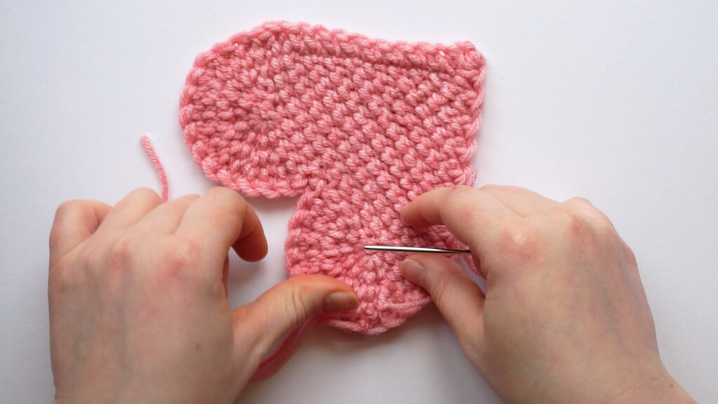 How to weave in ends in Tunisian crochet tutorial 01