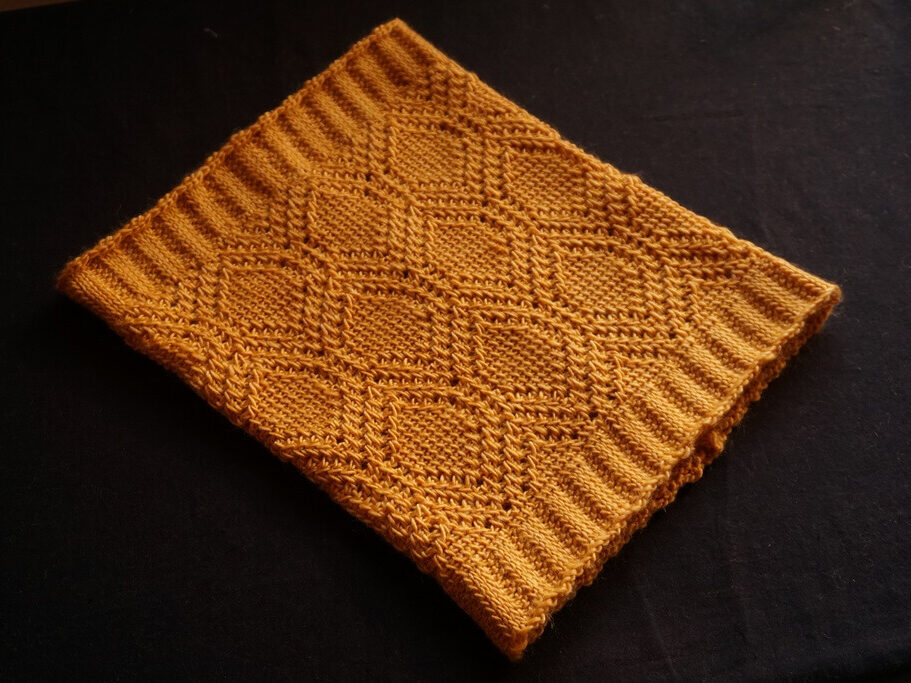 Tunisian crochet honeycomb lace cowl 1 edited